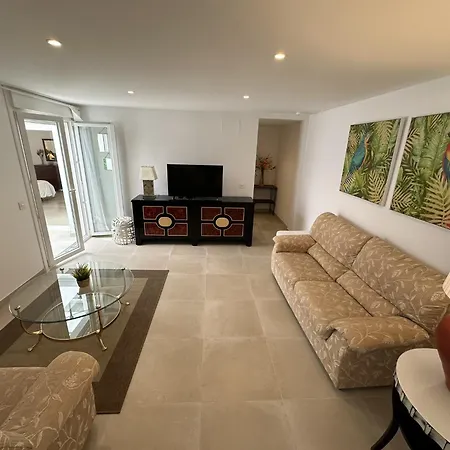 Paradise - Calazul فيلة نيرخا