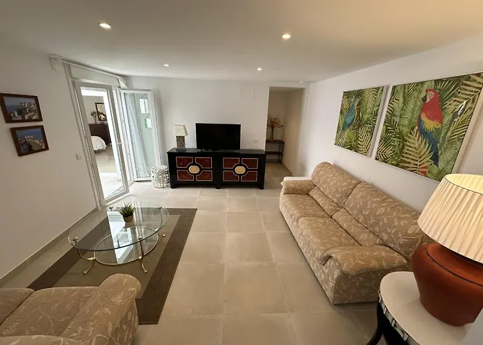 Paradise - Calazul فيلة نيرخا